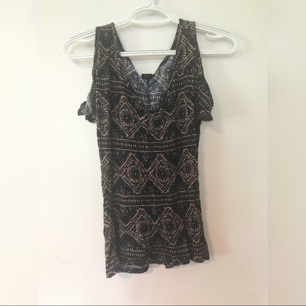 Cold shoulder top